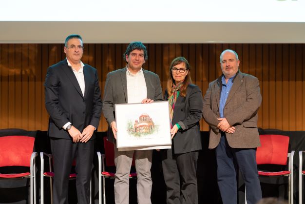 Josep Llados CVC  recull el premi Festa AmicsUAB 2022